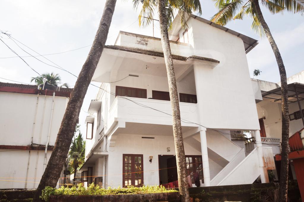 Rosegarden Homestay Fort Kochi Екстериор снимка